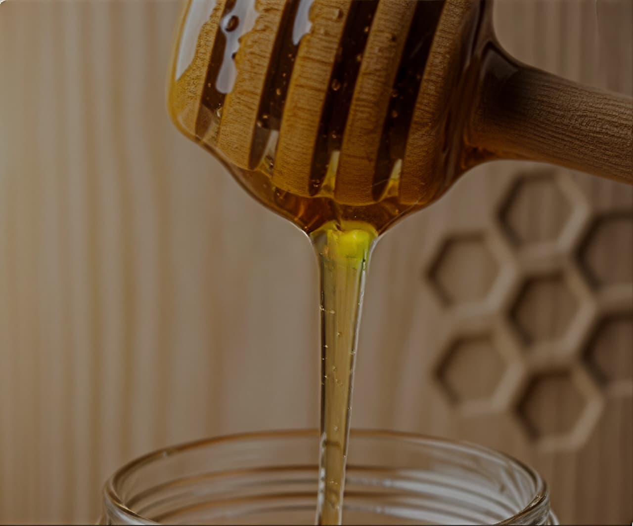 عسل طبيعي نقي